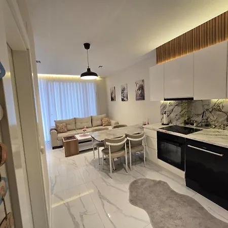 Luxury Beachfront Cleopatra